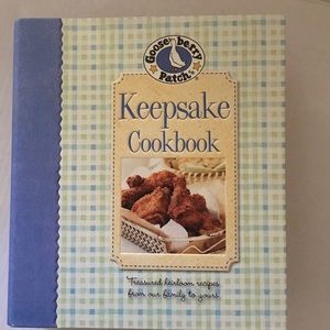 NWT Gooseberry Patch Keepsake Cookbook Binder